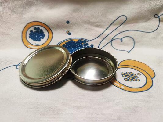 Jakość  Brand-new 30g caviar tins at promotional price light gold | Valid Oct 2026 – Nov 2026 Feel free to contact us for inquiries. tt5lv Fabryka